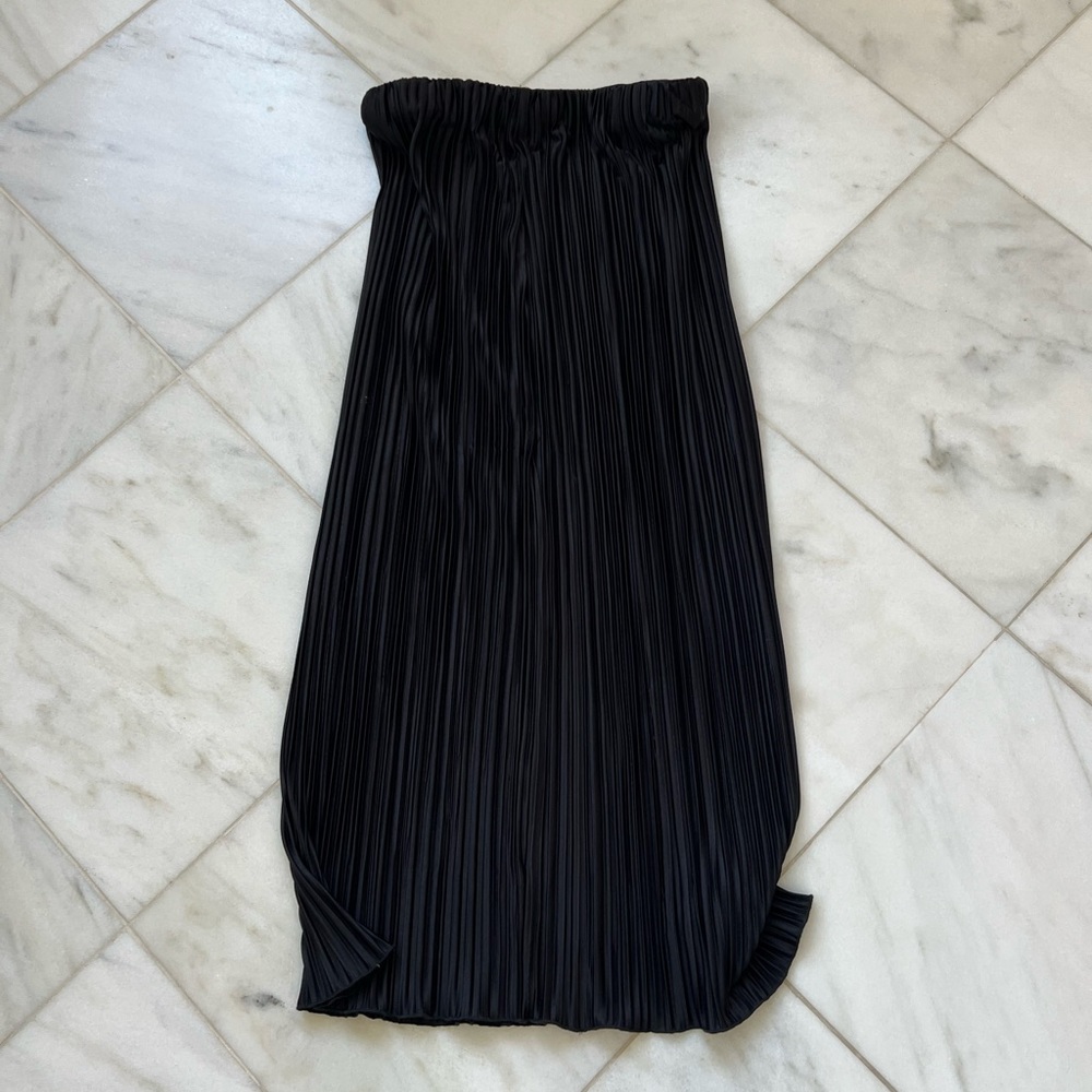 Rails black silky plisse pleated midi skirt